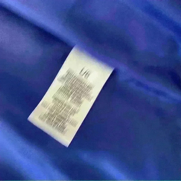 Aeropostale Women’s Puffer Vest Size L White Zipper Front Outdoors Hiking Fall - Picture 8 of 10